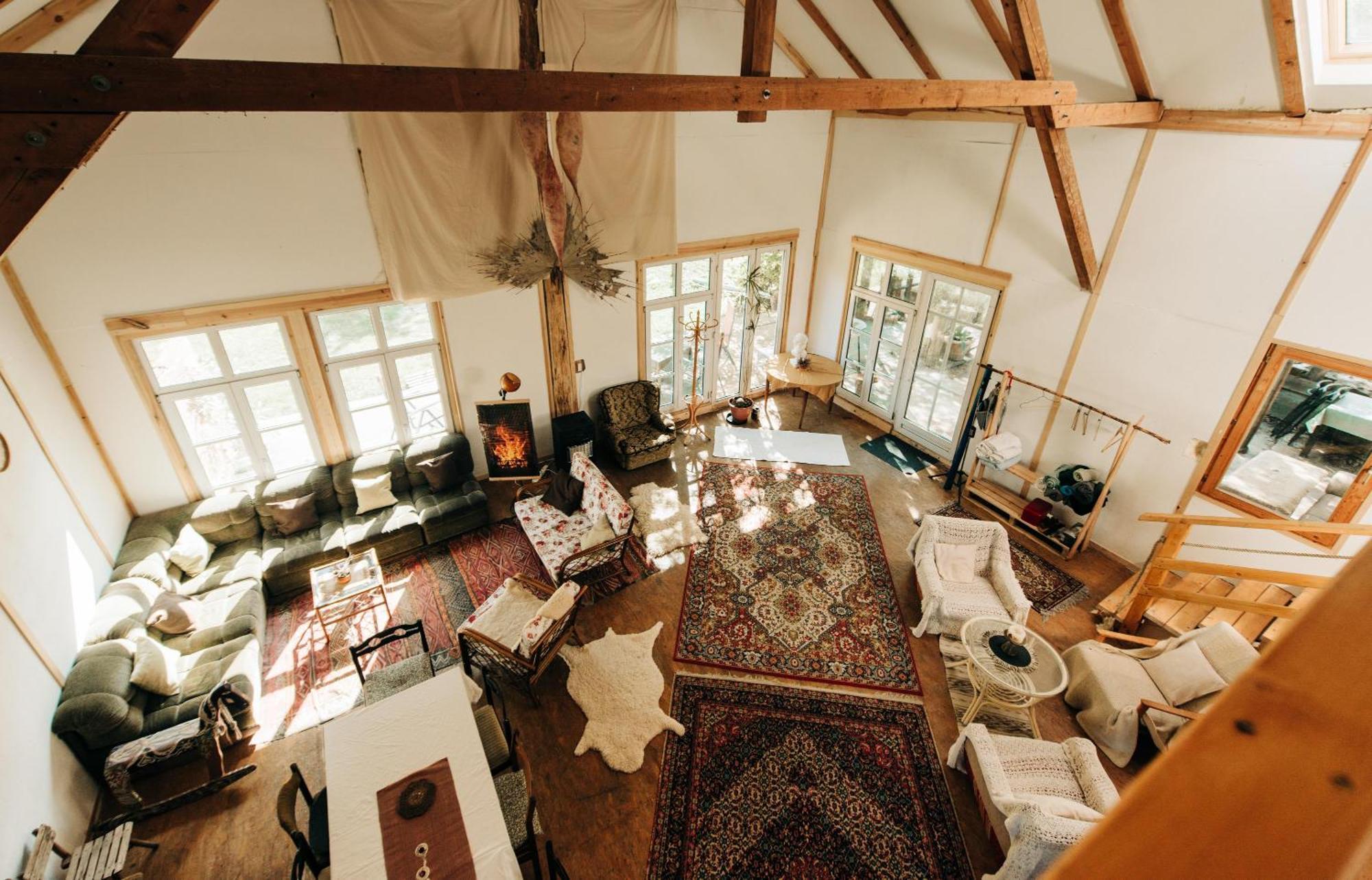 Of Arts And Creation, Erdei Alkoto Apartamento Kismaros